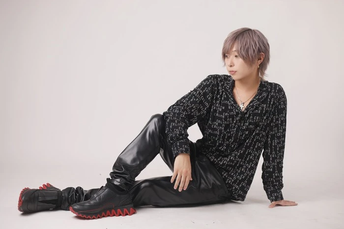 キャストカバー画像1