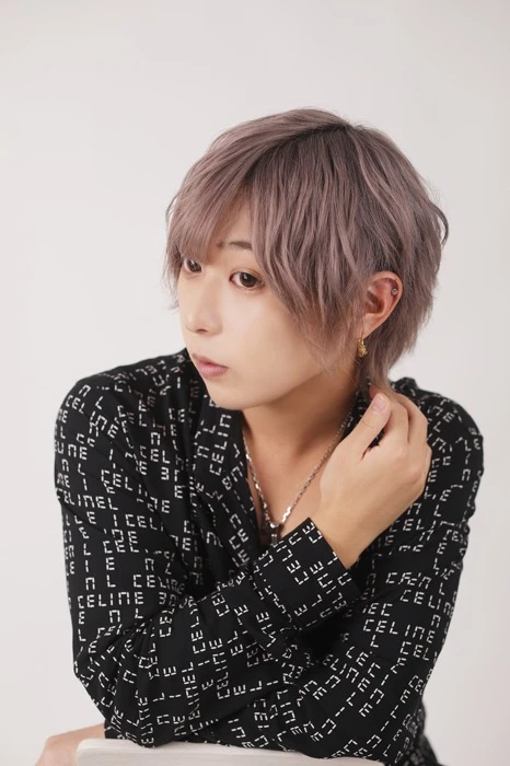 キャストカバー画像2