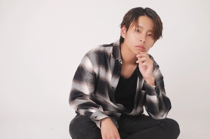 キャストカバー画像2