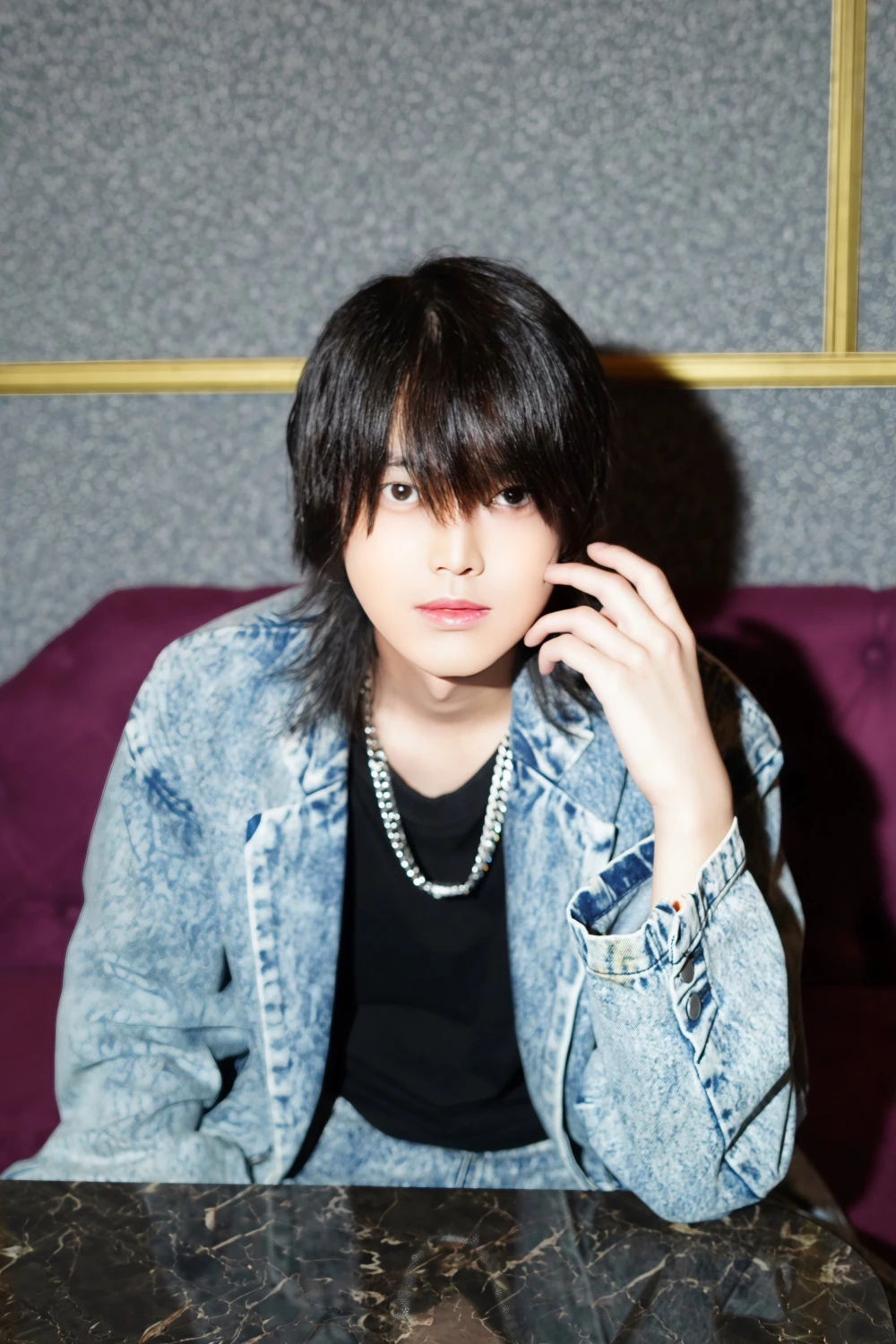 キャストカバー画像2