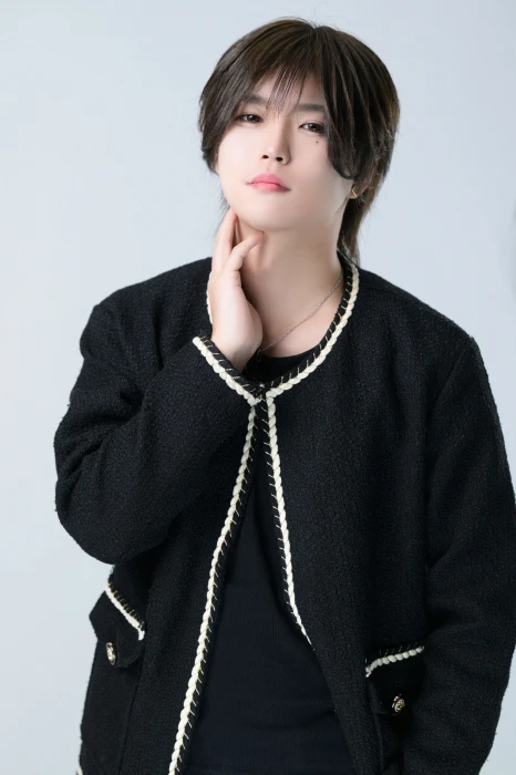 キャストカバー画像2