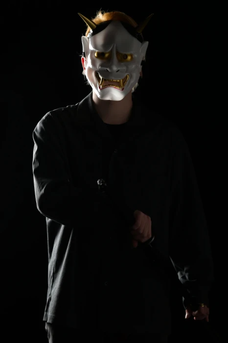 キャストカバー画像1