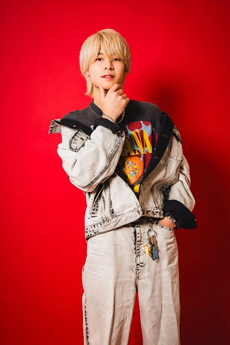 キャストカバー画像1