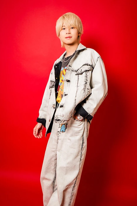 キャストカバー画像2