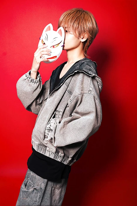 キャストカバー画像1