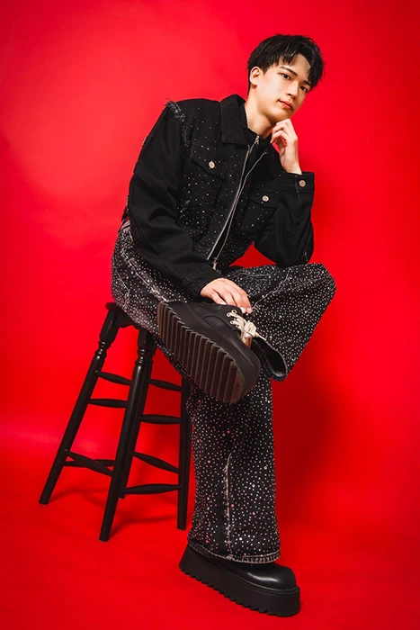 キャストカバー画像1