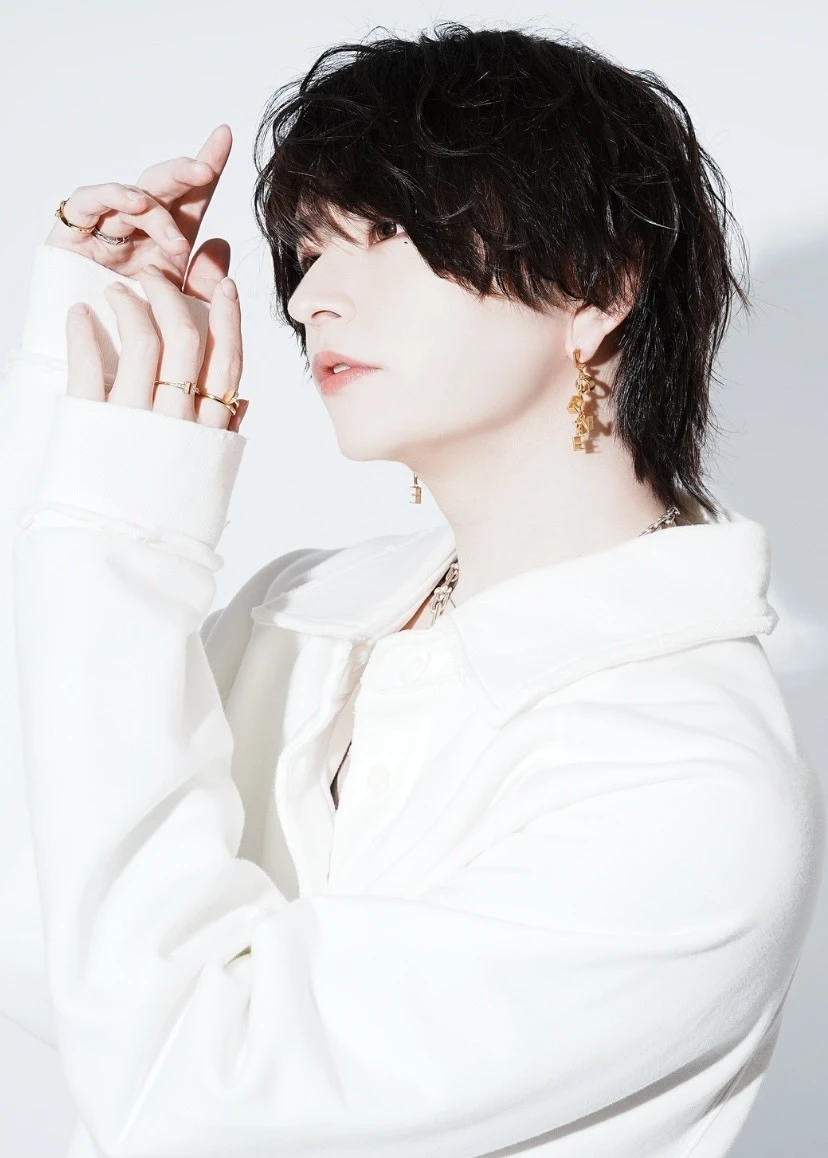 キャストカバー画像2