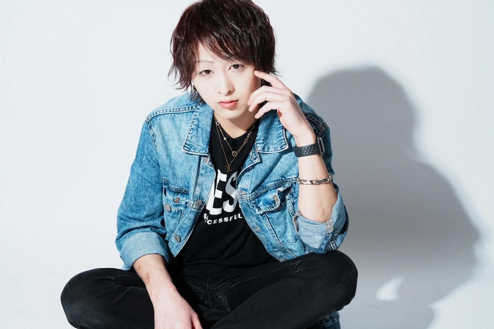 キャストカバー画像2