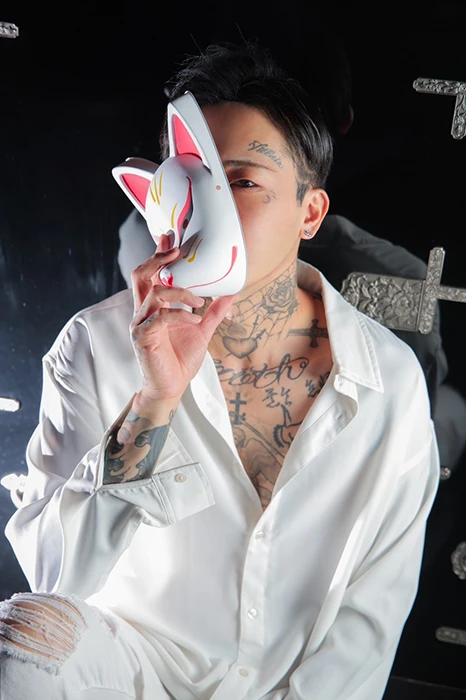 キャストカバー画像1