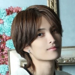 彩希