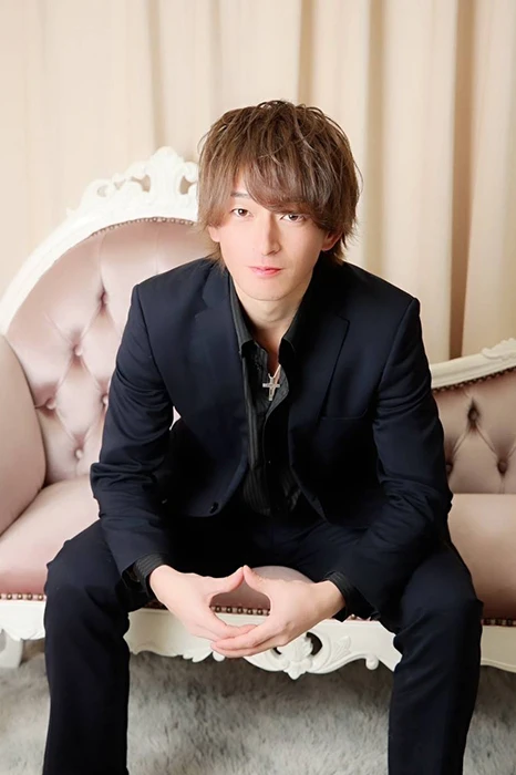 キャストカバー画像1