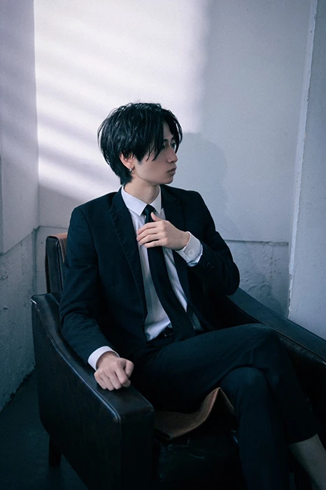 キャストカバー画像1