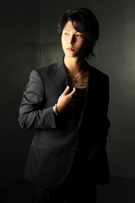 キャストカバー画像3