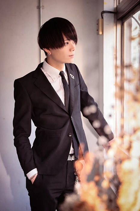 キャストカバー画像1