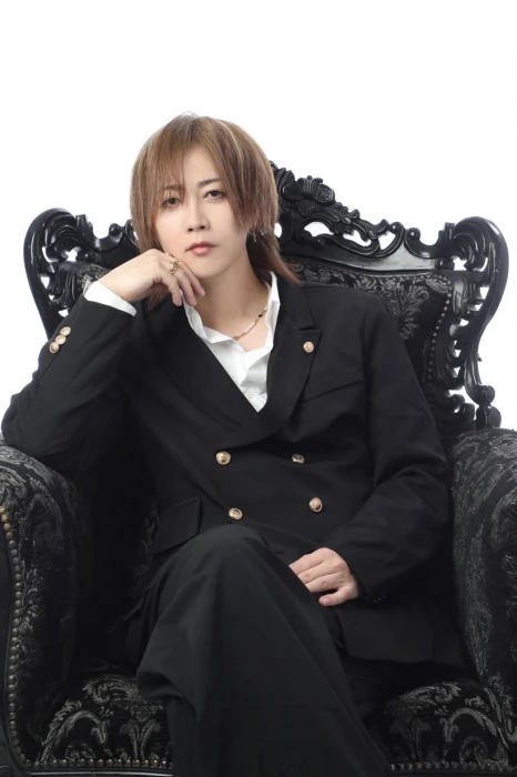 キャストカバー画像2