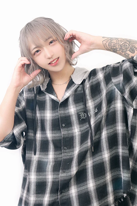 キャストカバー画像2