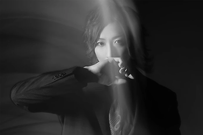 キャストカバー画像1