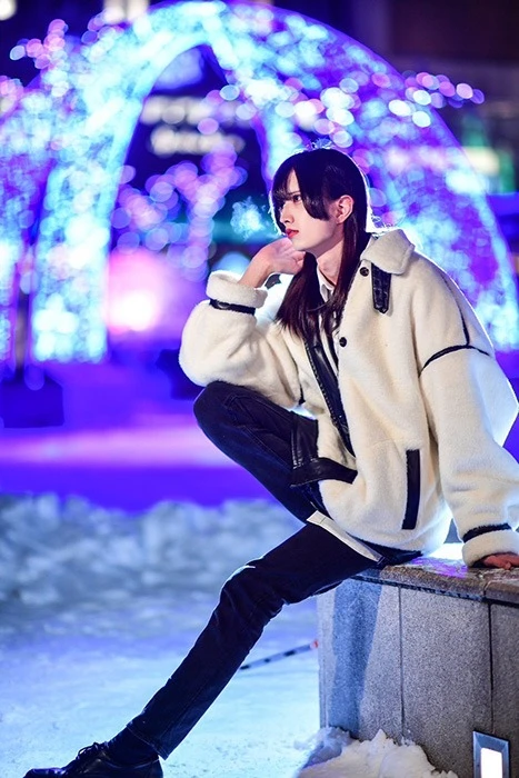 キャストカバー画像2