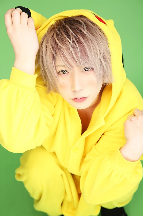 キャストカバー画像2