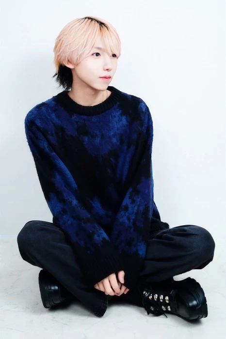 キャストカバー画像2