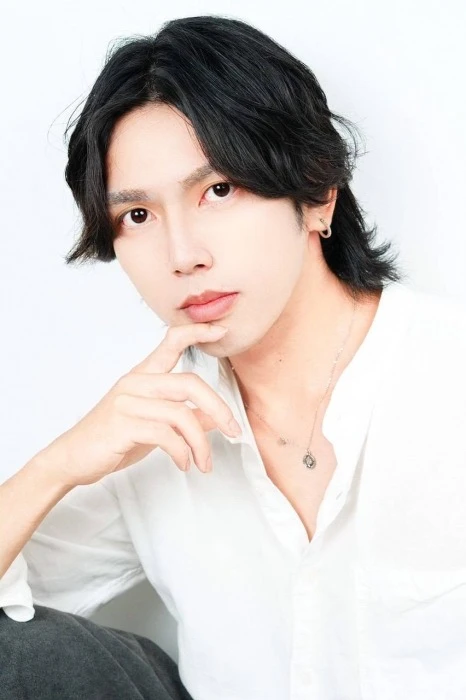 キャストカバー画像2