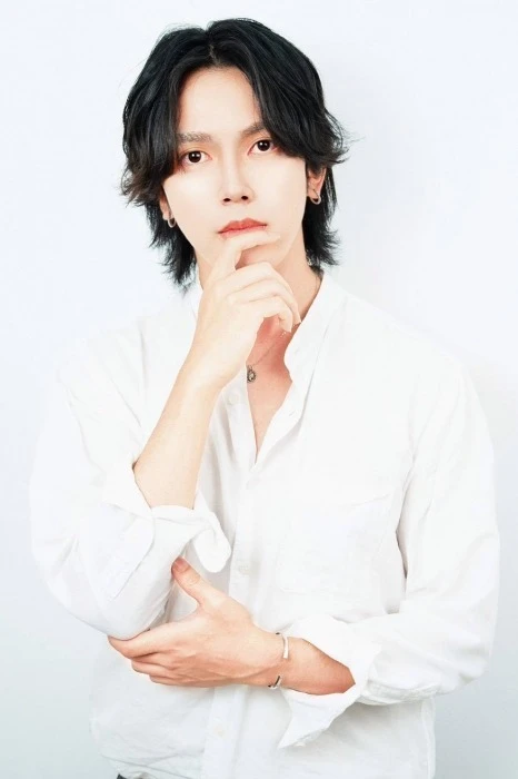 キャストカバー画像3