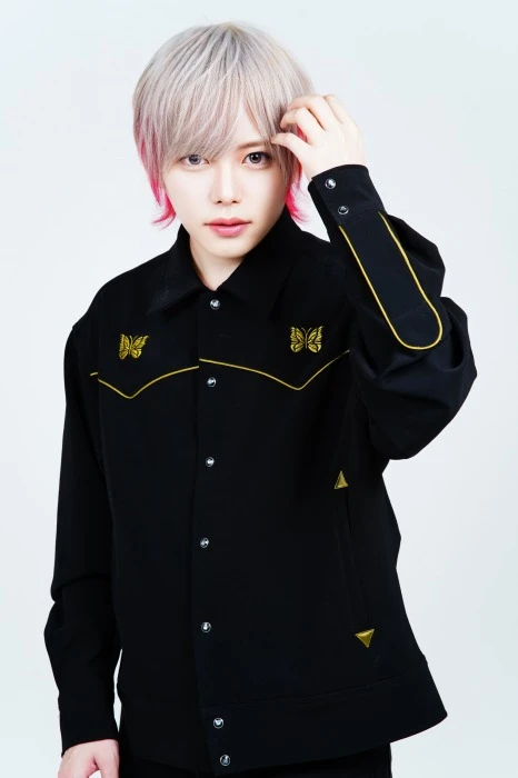 キャストカバー画像1