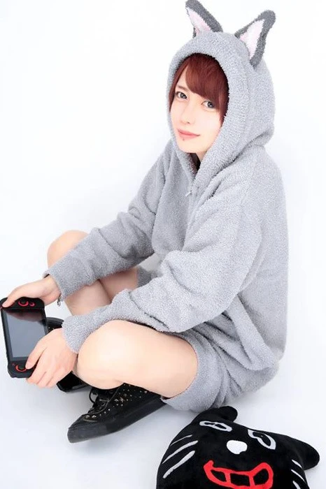 キャストカバー画像3