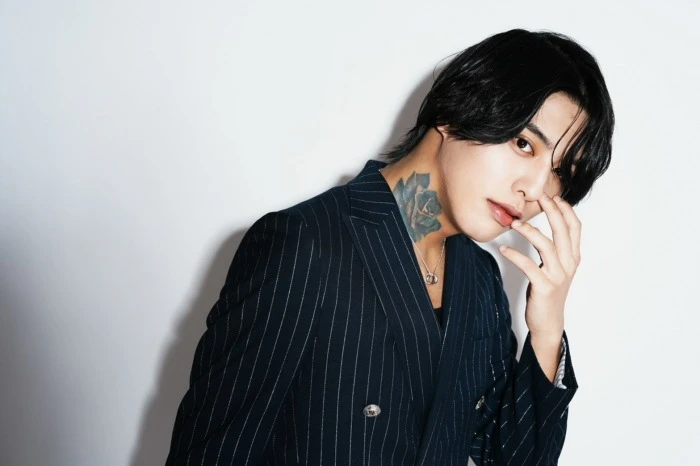 キャストカバー画像3