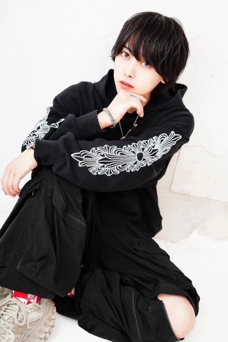 キャストカバー画像3