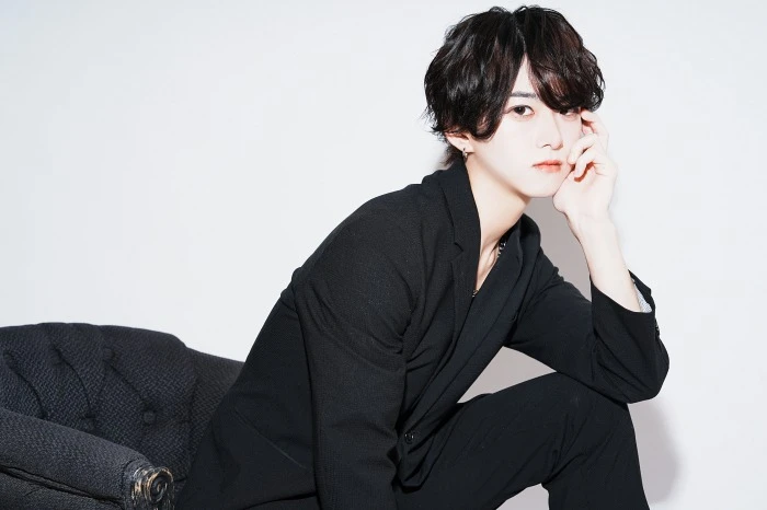 キャストカバー画像2