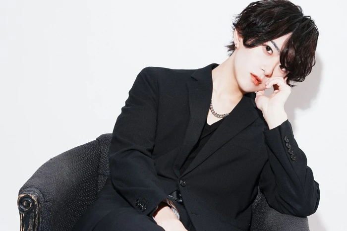 キャストカバー画像3