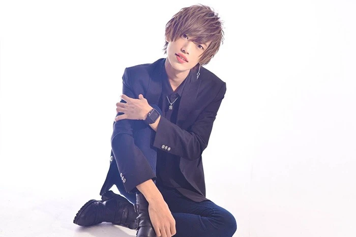 キャストカバー画像1