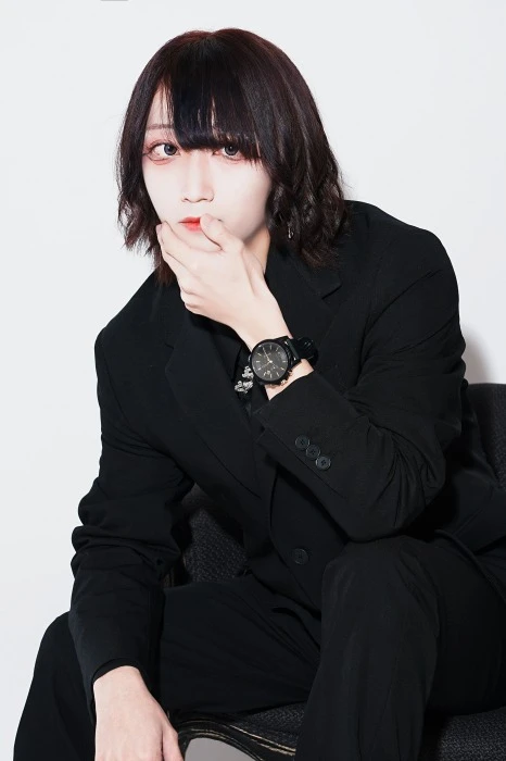 キャストカバー画像1