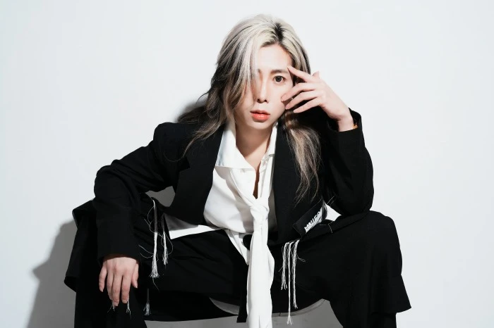 キャストカバー画像3