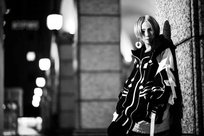 キャストカバー画像3