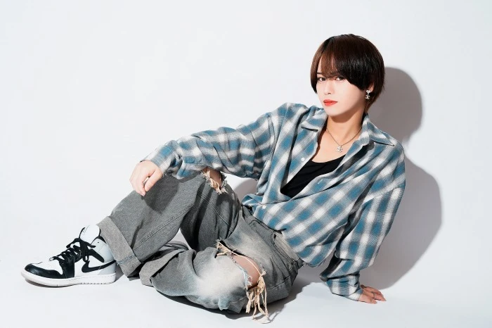 キャストカバー画像2