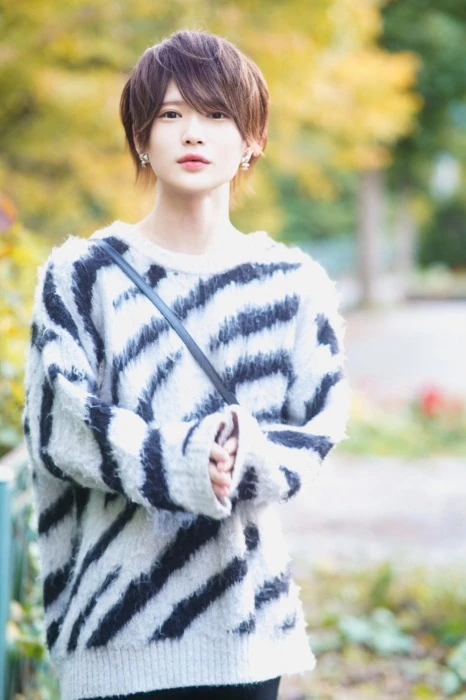 キャストカバー画像2