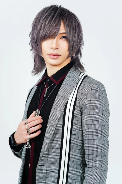 キャストカバー画像2