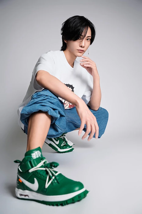 キャストカバー画像2