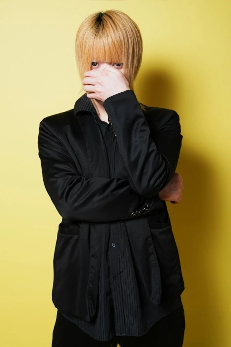 キャストカバー画像2