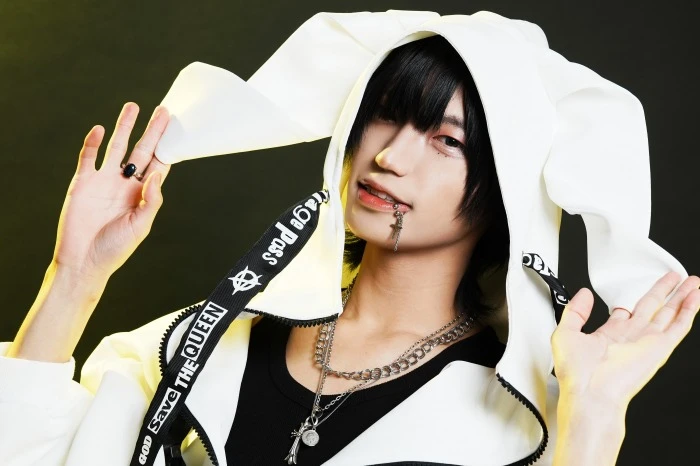 キャストカバー画像2