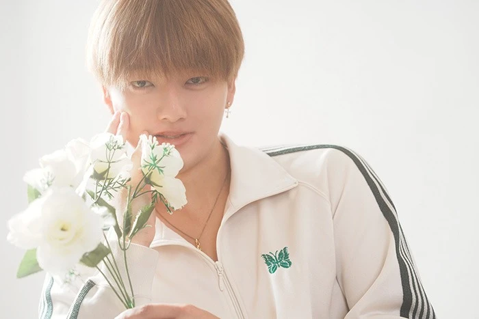 キャストカバー画像1