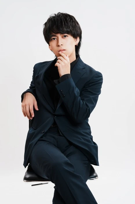 キャストカバー画像1