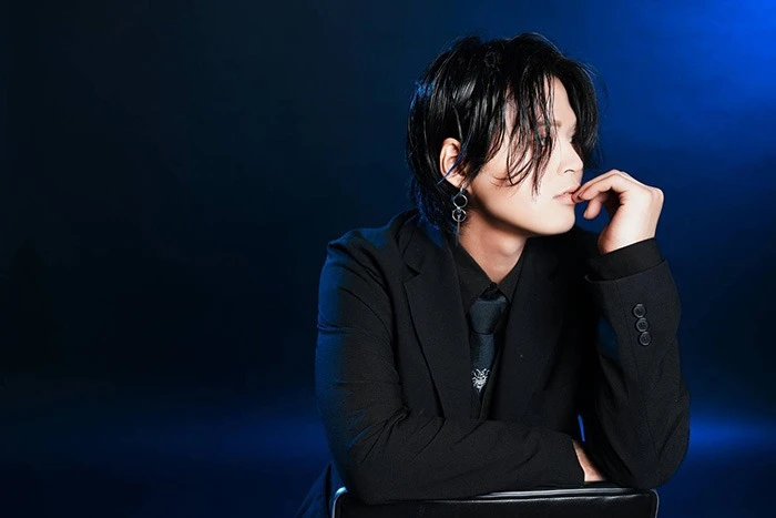 キャストカバー画像1