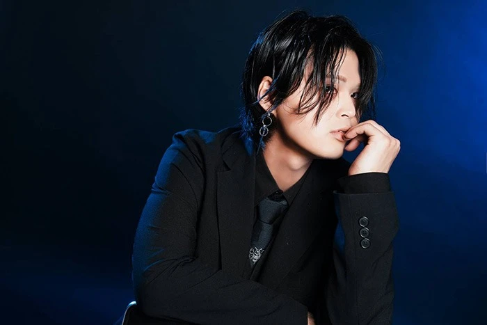 キャストカバー画像2