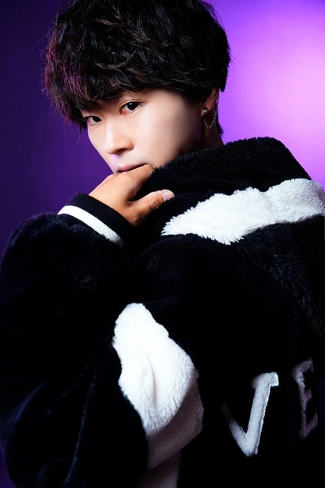 キャストカバー画像1