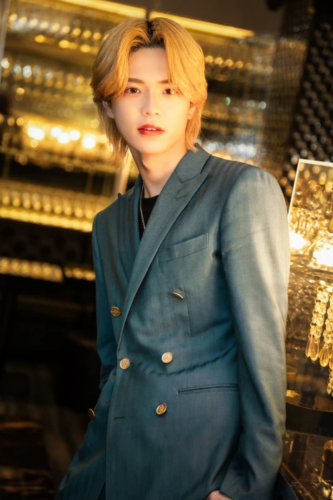 キャストカバー画像2