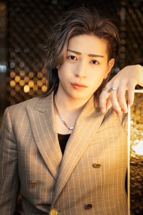 キャストカバー画像2