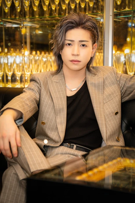 キャストカバー画像3